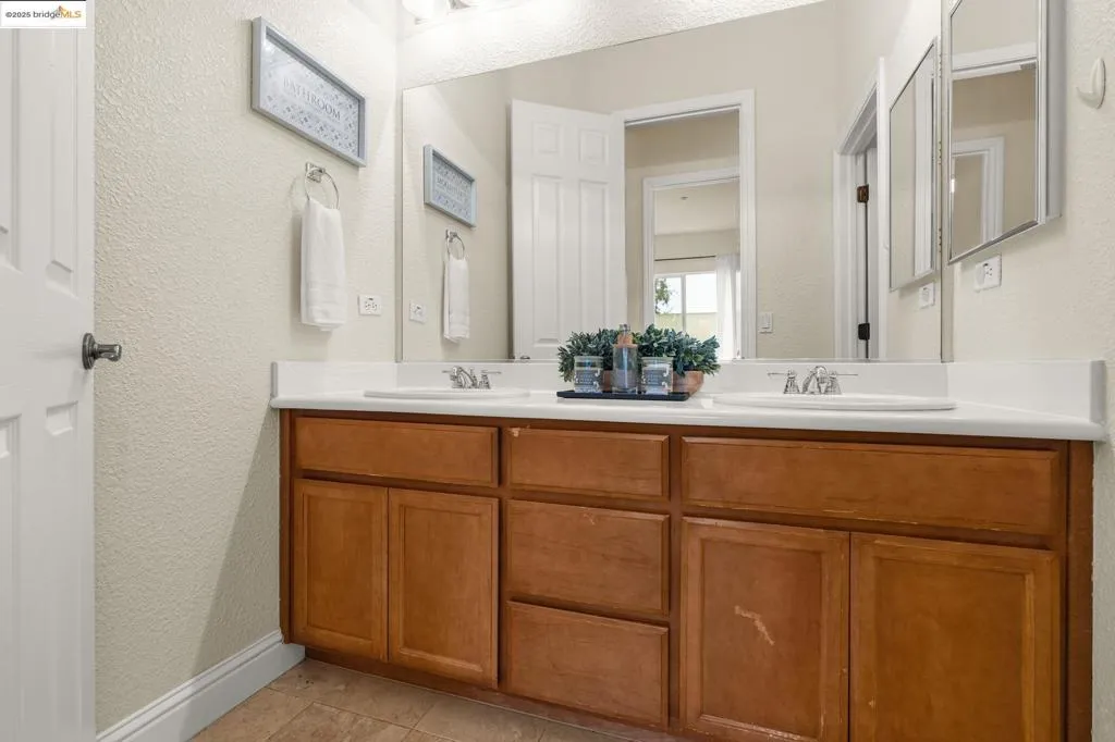 1839 Elizabeth Way, Brentwood, California 94513 home-pic-46