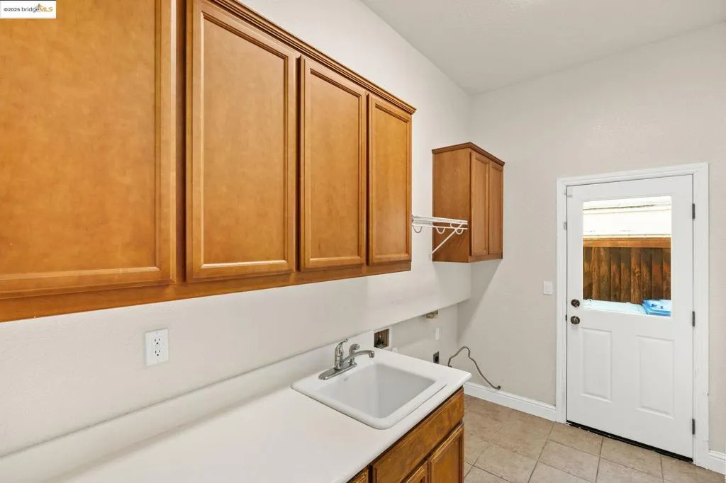 1839 Elizabeth Way, Brentwood, California 94513 home-pic-49