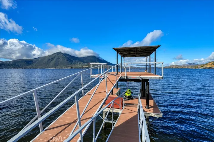 2925 Silverado, Clearlake, California 95422