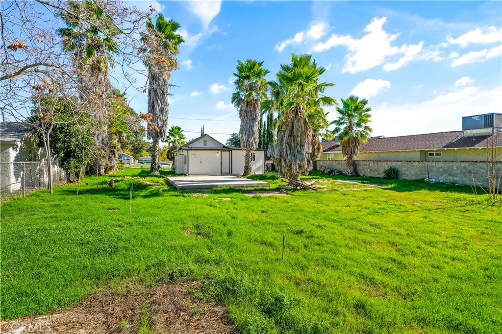 1049 Beaumont, Beaumont, California 92223 home-pic-24