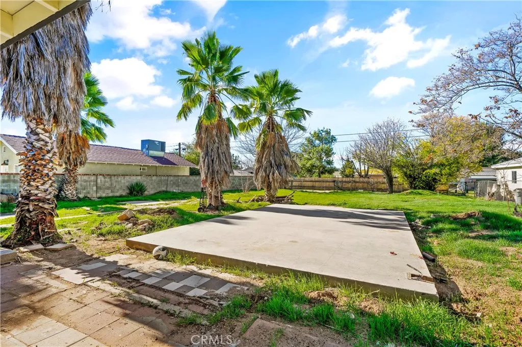 1049 Beaumont, Beaumont, California 92223 home-pic-18