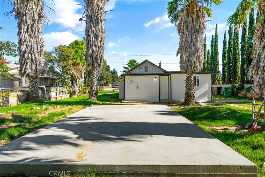1049 Beaumont, Beaumont, California 92223 home-pic-23