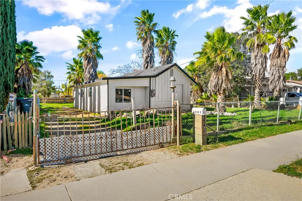 1049 Beaumont, Beaumont, California 92223 home-pic-29