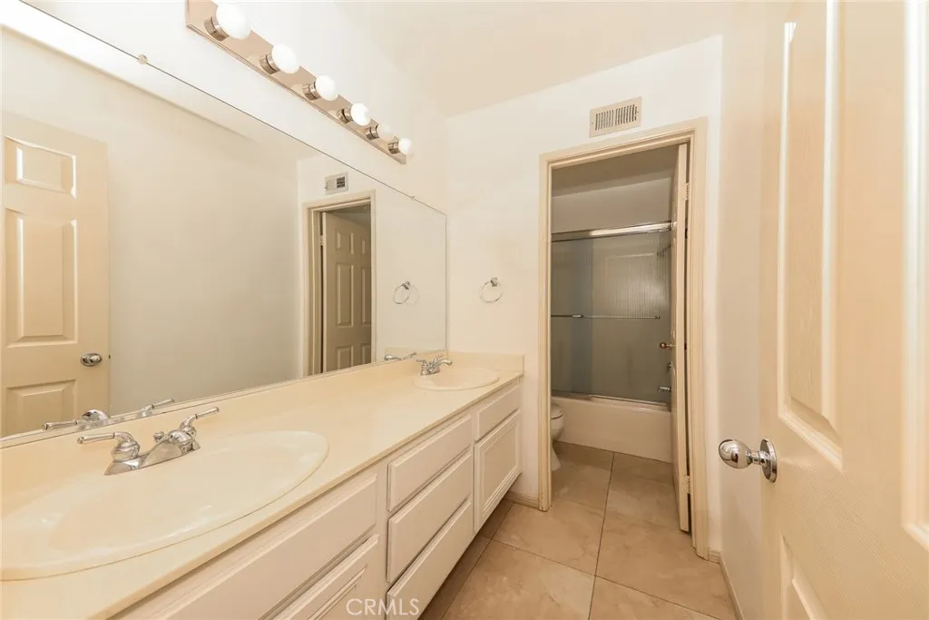 620 Walnut, Corona, California 92881 home-pic-18