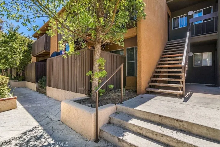 18350 Hatteras 138, Tarzana, California 91356