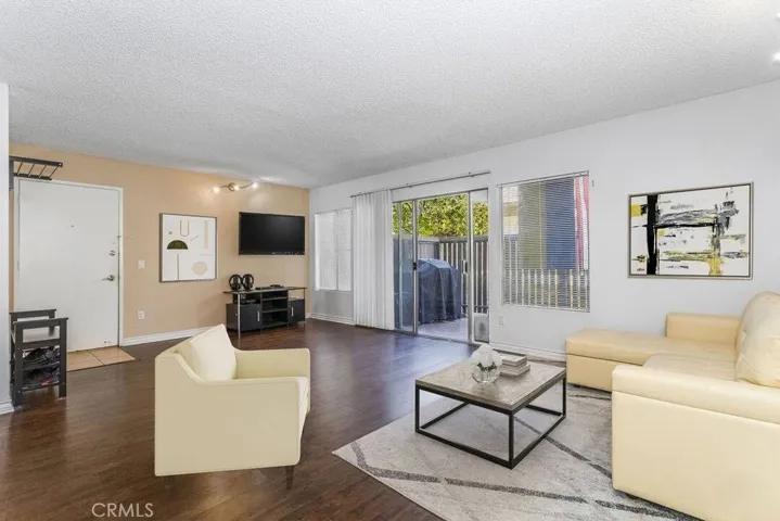 18350 Hatteras 138, Tarzana, California 91356