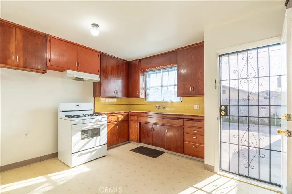 1824 Marine, Gardena, California 90249 home-pic-26