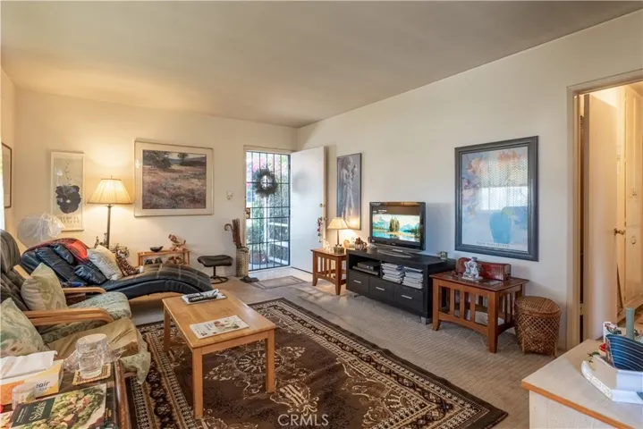 Unit A: 1 Bed/1Bath Tenanat Occupied