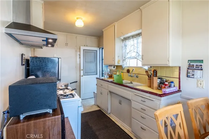 Unit A: 1 Bed/1Bath Tenanat Occupied