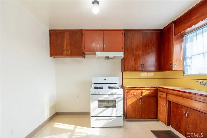 Unit C: 2 Bed/1Bath. Delivered vacant. Includes 1 Car garage and 1 space outside.
