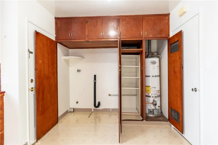 Unit C: 2 Bed/1Bath. Delivered vacant. Includes 1 Car garage and 1 space outside.
