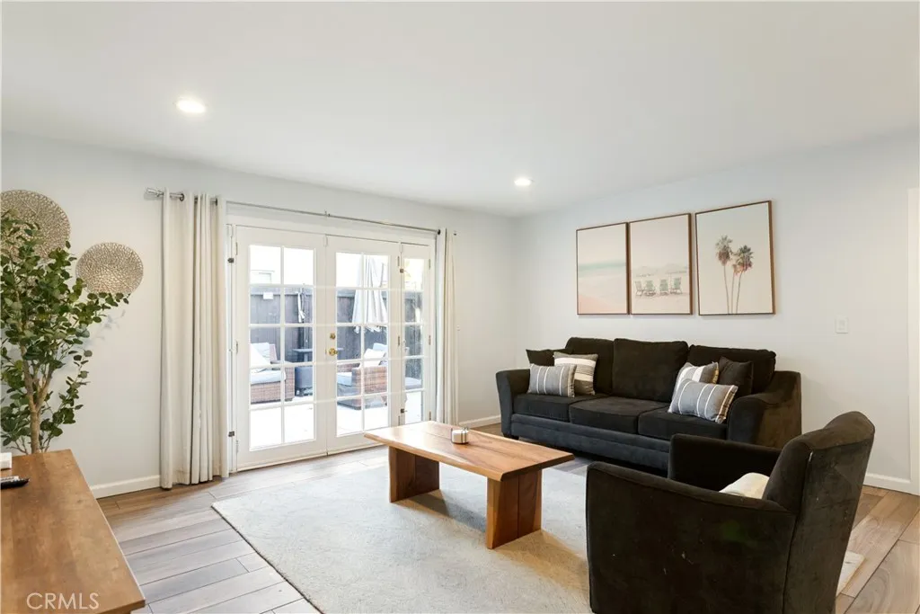 14709 Bodger Avenue, Hawthorne, California 90250 home-pic-5