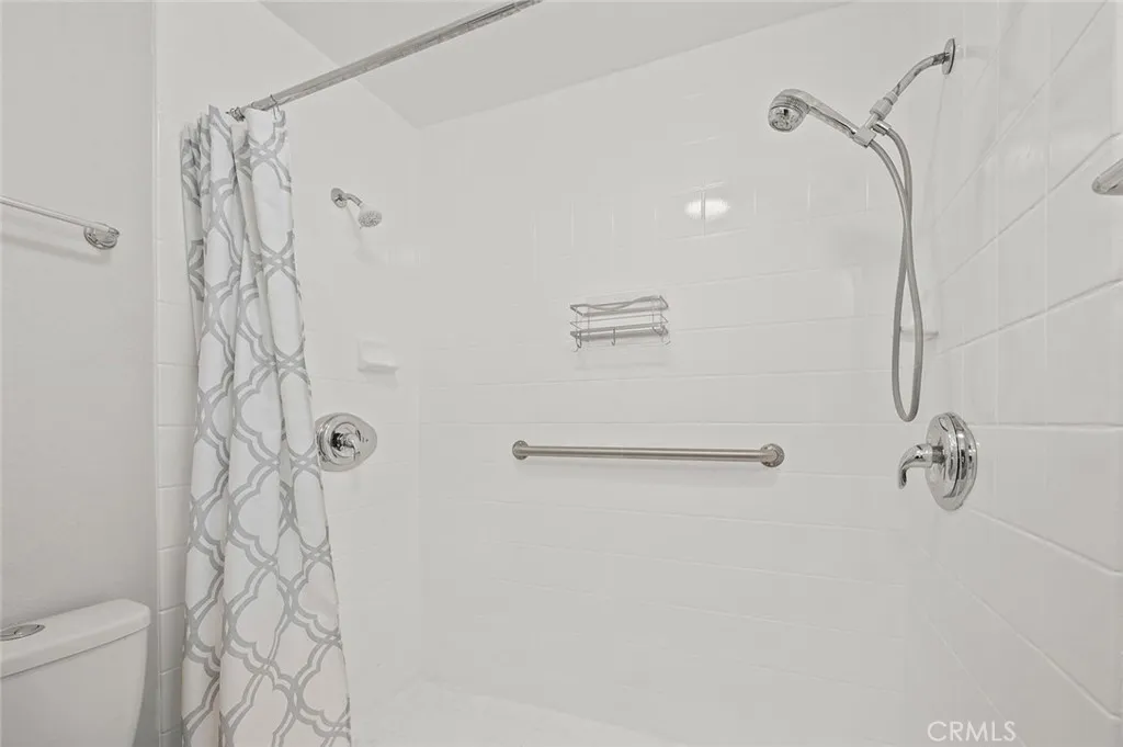 64616 Spyglass Avenue, Desert Hot Springs, California 92240 home-pic-23