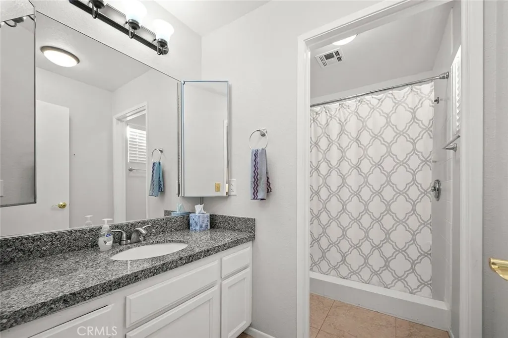 64616 Spyglass Avenue, Desert Hot Springs, California 92240 home-pic-22