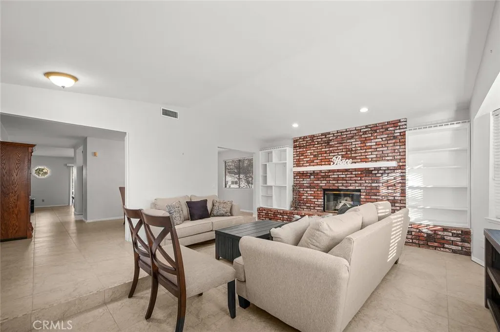 64616 Spyglass Avenue, Desert Hot Springs, California 92240 home-pic-5