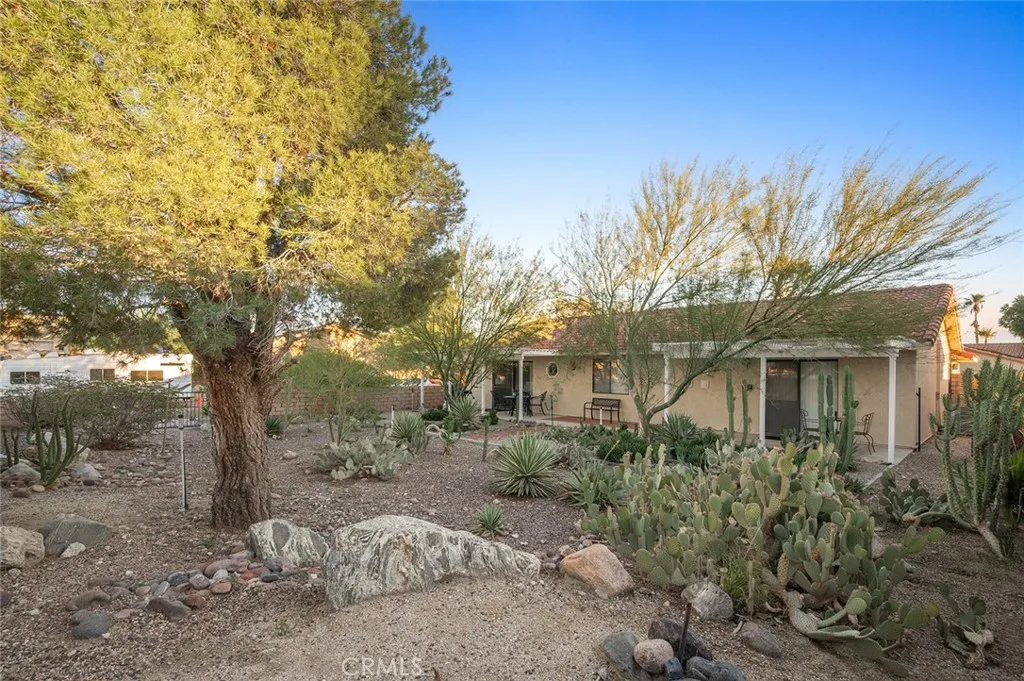 64616 Spyglass Avenue, Desert Hot Springs, California 92240 home-pic-36