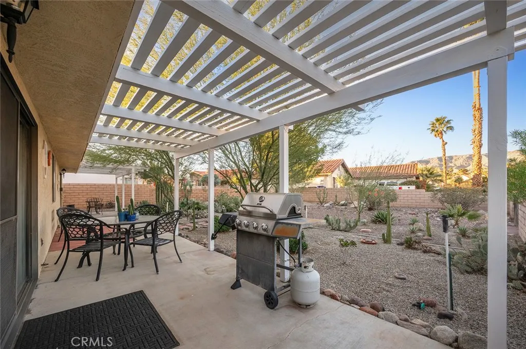 64616 Spyglass Avenue, Desert Hot Springs, California 92240 home-pic-31