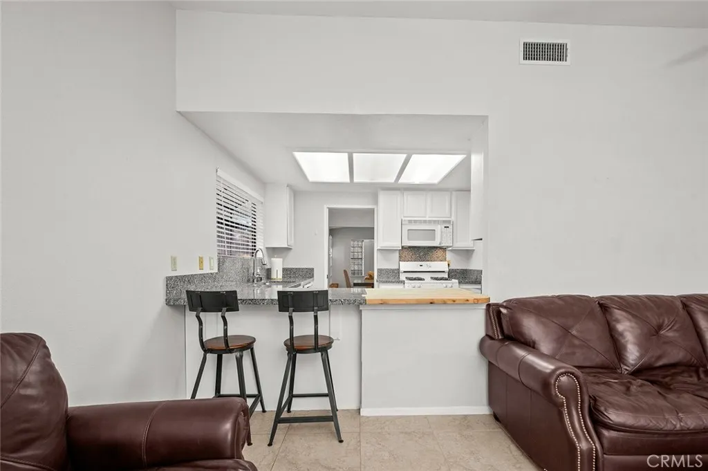 64616 Spyglass Avenue, Desert Hot Springs, California 92240 home-pic-10