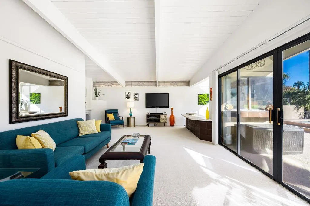 45758 Indian Wells Lane, Indian Wells, California 92210 home-pic-10