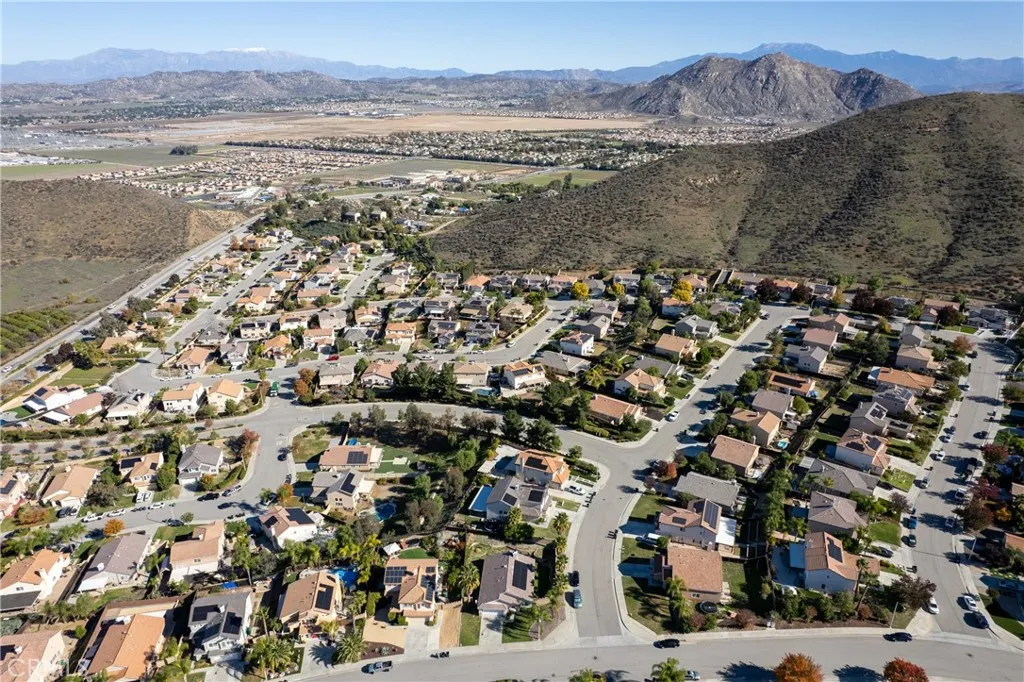 27864 Maywood Bend, Menifee, California 92585 home-pic-38