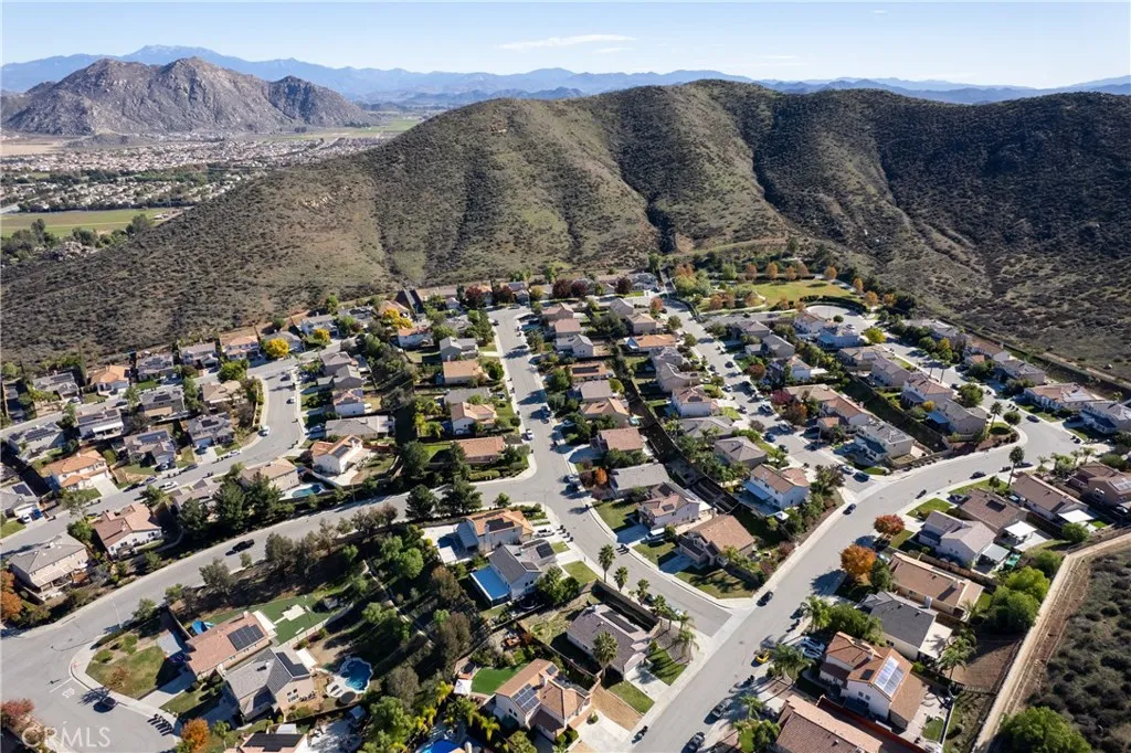 27864 Maywood Bend, Menifee, California 92585 home-pic-37