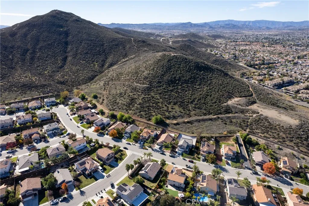 27864 Maywood Bend, Menifee, California 92585 home-pic-36