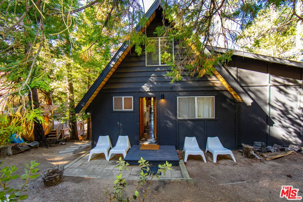 25270 Nestwa Trail, Idyllwild, California 92549 home-pic-7