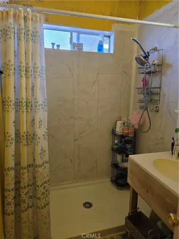 Walk-in-Shower