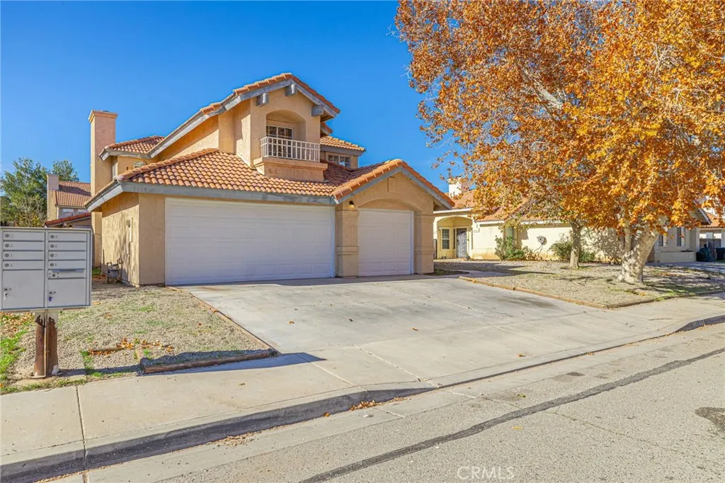 44043 Sunview Court, Lancaster, California 93535 home-pic-2