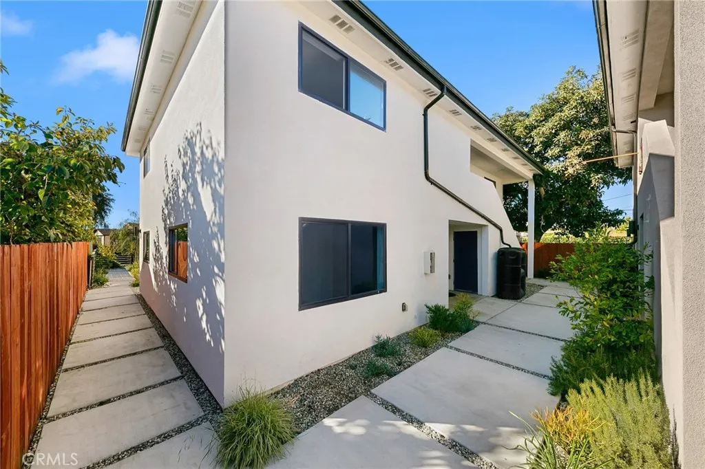 3301 Obama, Los Angeles, California 90018 home-pic-3