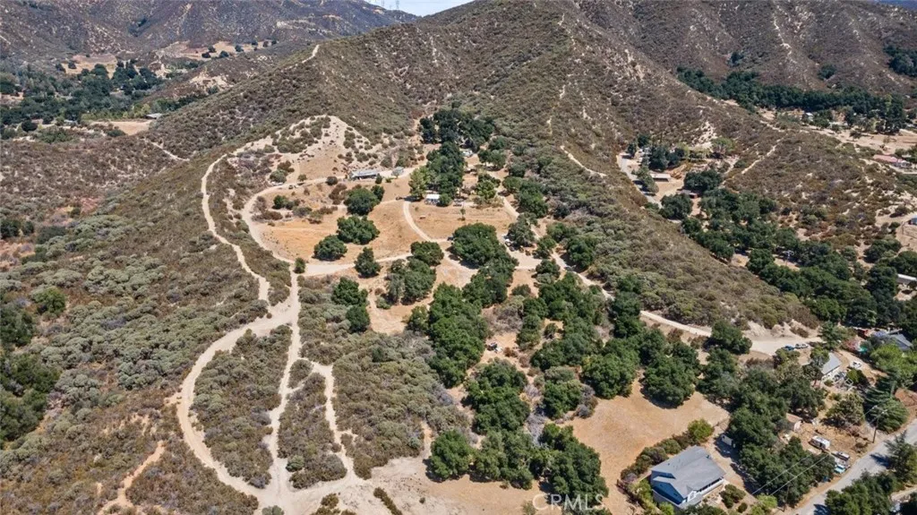 39813 Calle Carona, Green Valley, California 91390 home-pic-7