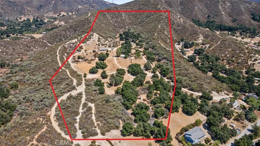 39813 Calle Carona, Green Valley, California 91390 home-pic-2