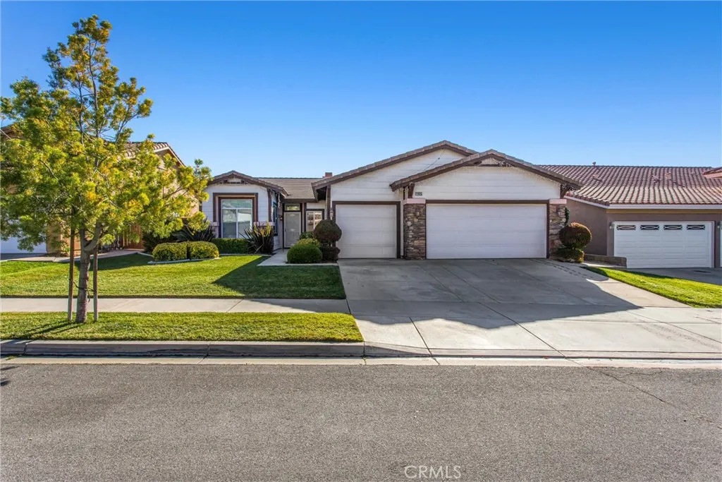 11615 Deerfield, Yucaipa, California 92399 home-pic-2