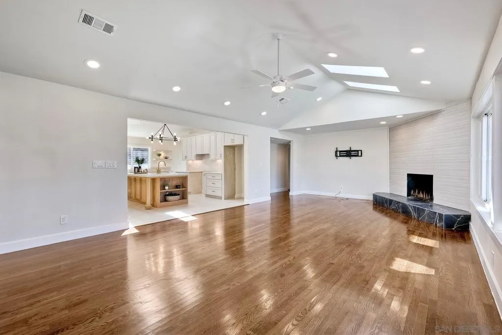 9945 Alto Dr, La Mesa, California 91941 home-pic-11