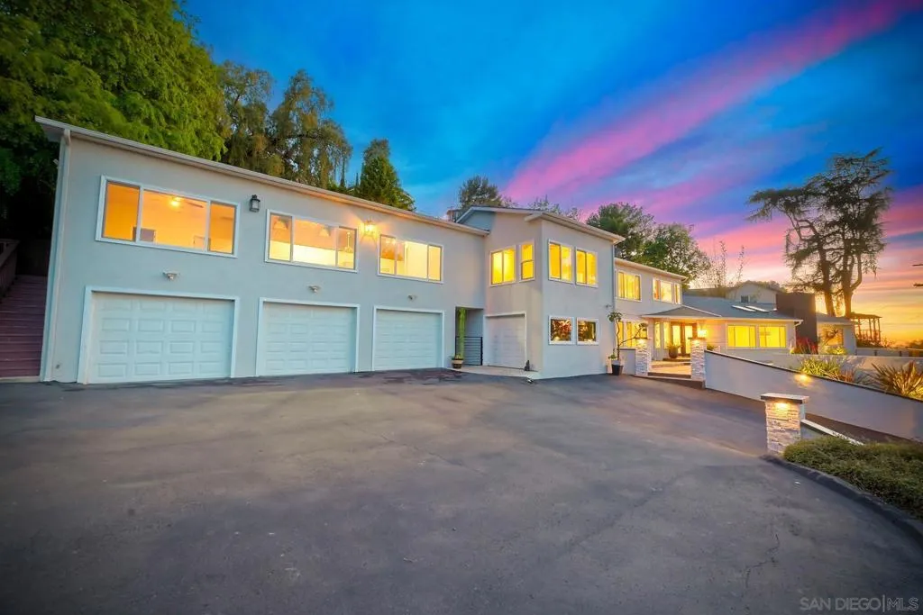 9945 Alto Dr, La Mesa, California 91941 home-pic-49