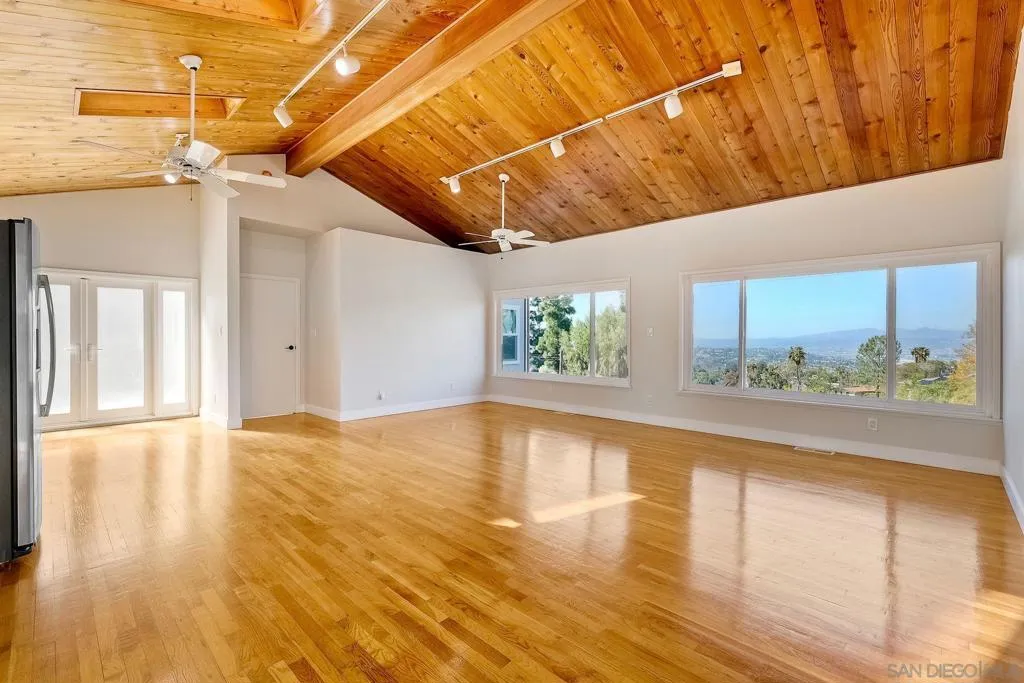 9945 Alto Dr, La Mesa, California 91941 home-pic-1
