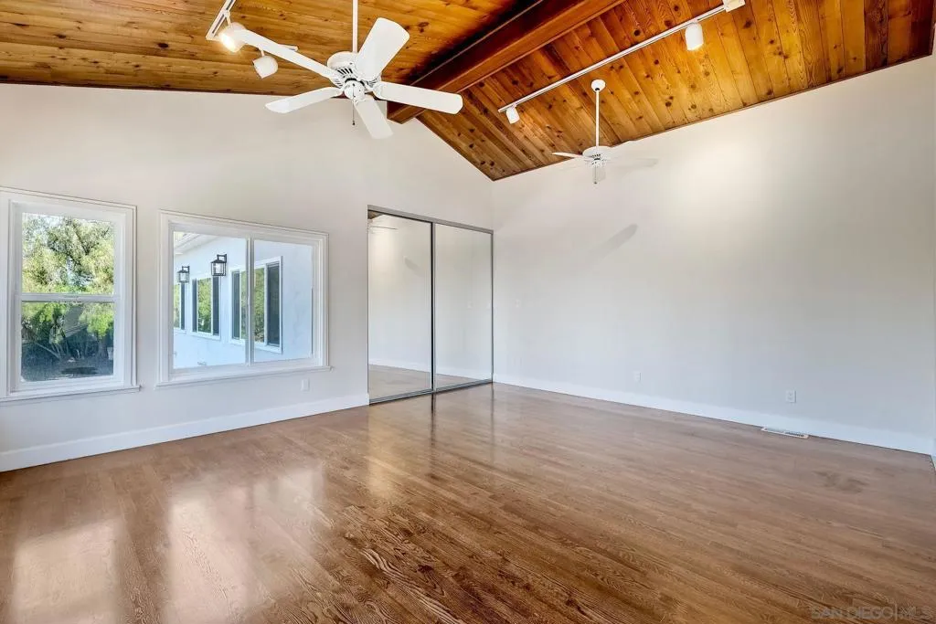 9945 Alto Dr, La Mesa, California 91941 home-pic-28