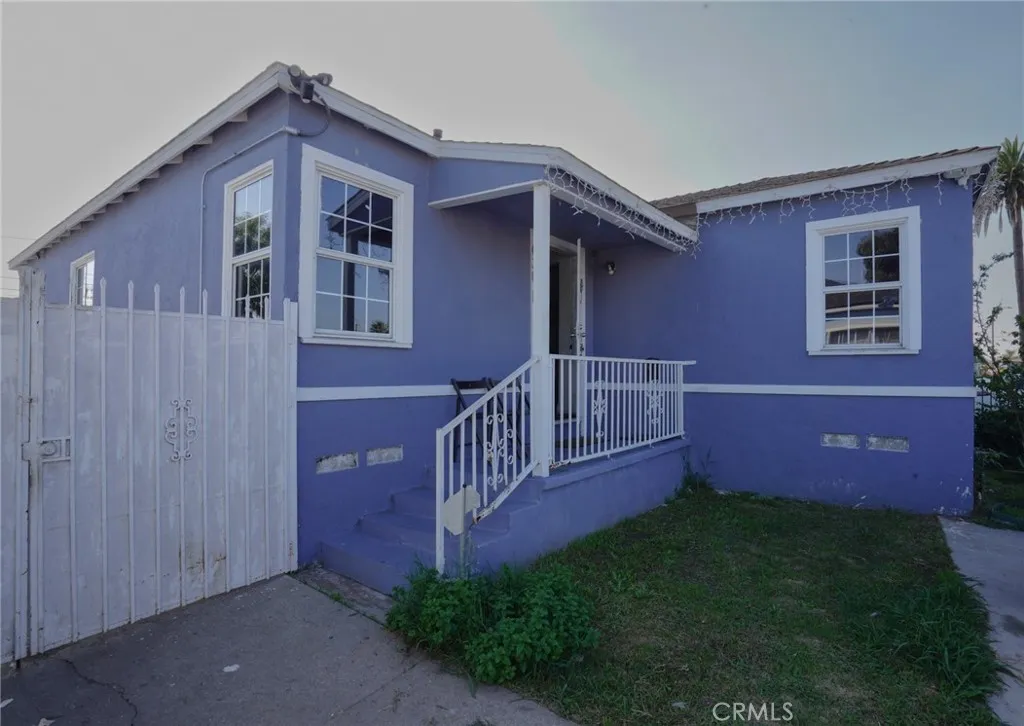 630 E 119th, Los Angeles, California 90059 home-pic-1