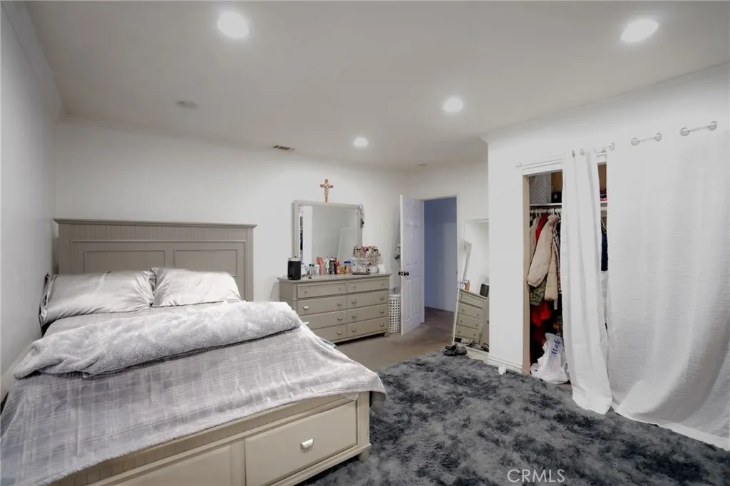 630 E 119th, Los Angeles, California 90059 home-pic-6