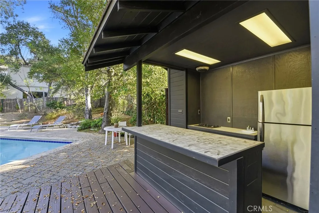 15936 Valley Wood Road, Sherman Oaks, California 91403 home-pic-26
