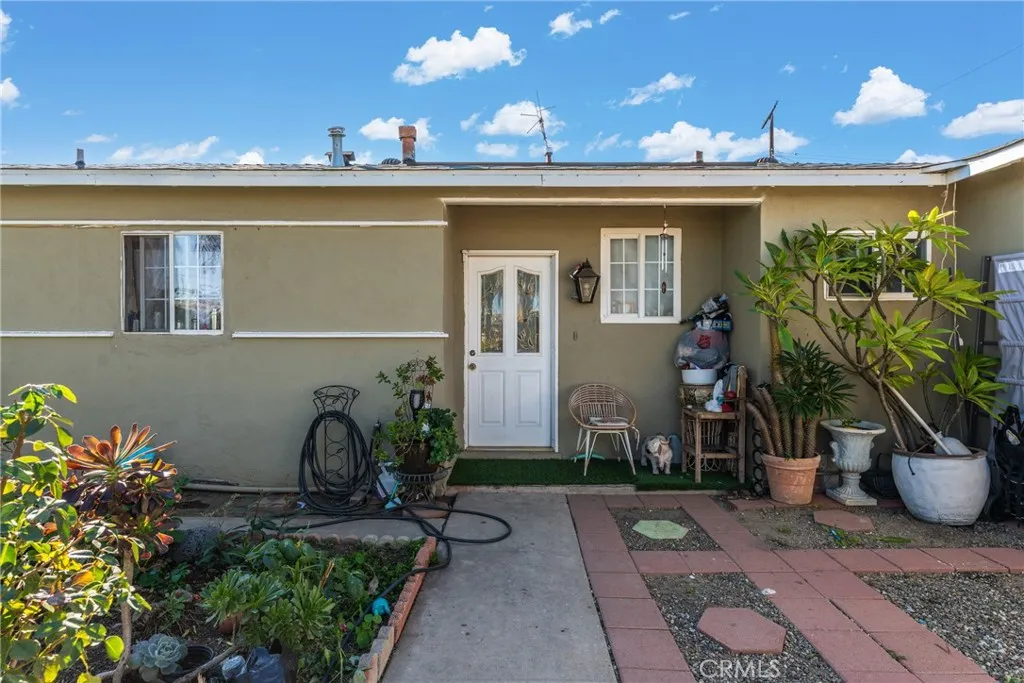 5300 Noble Street, Riverside, California 92503 home-pic-2