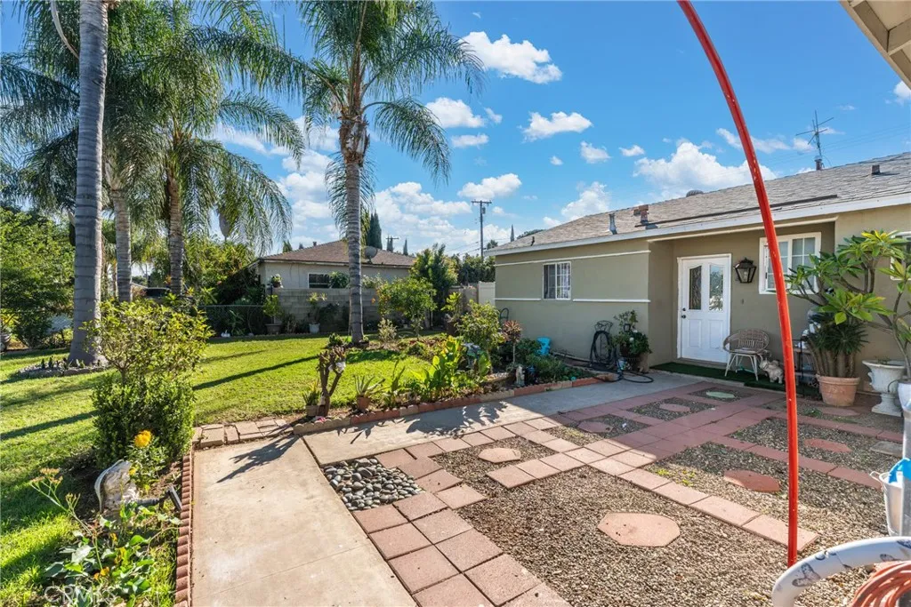 5300 Noble Street, Riverside, California 92503 home-pic-3
