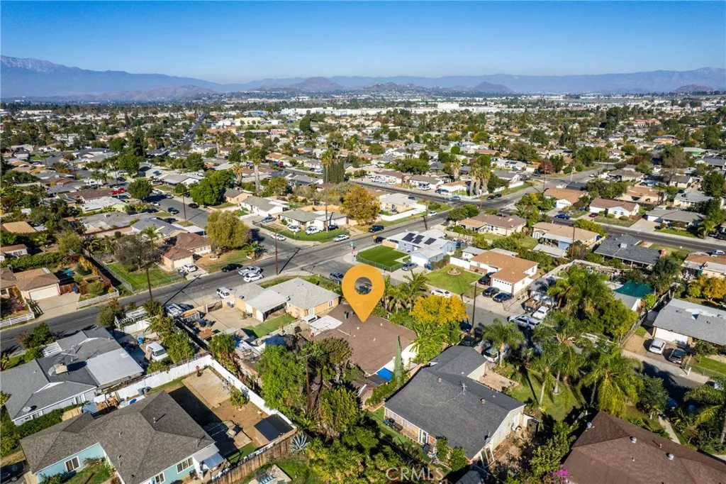 5300 Noble Street, Riverside, California 92503 home-pic-24