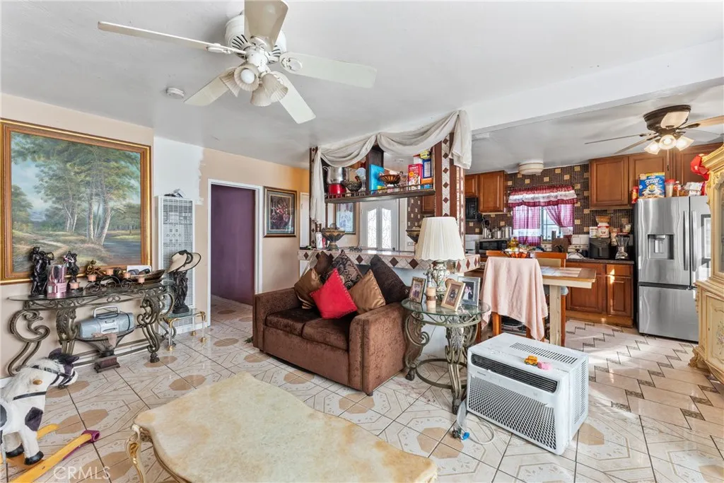 5300 Noble Street, Riverside, California 92503 home-pic-8