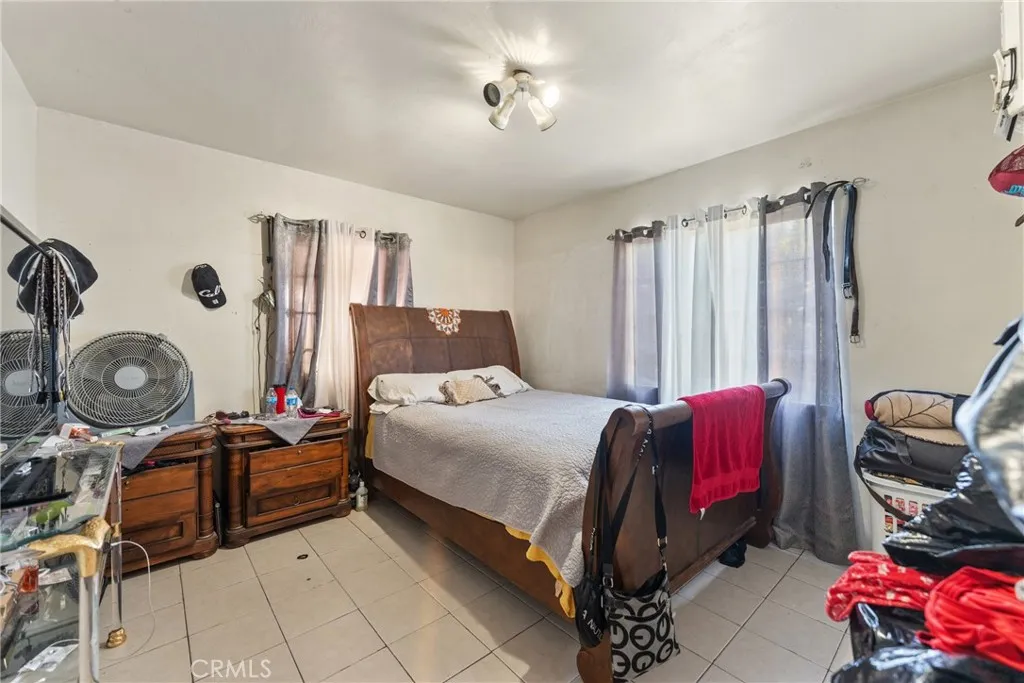 5300 Noble Street, Riverside, California 92503 home-pic-11