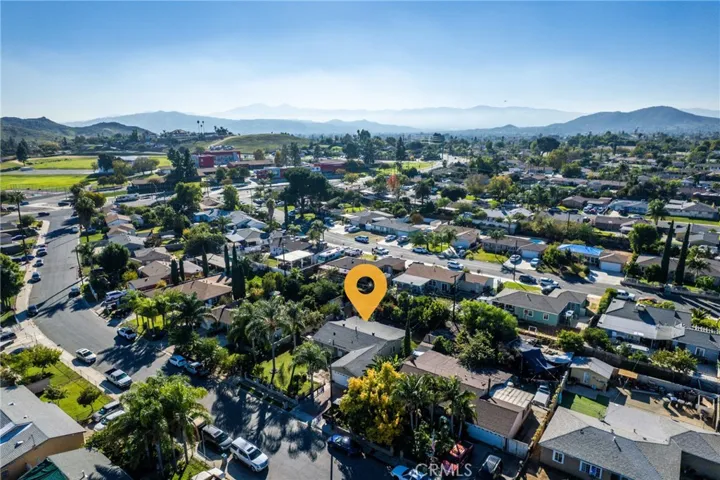 5300 Noble Street, Riverside, California 92503