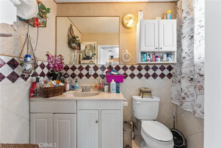 5300 Noble Street, Riverside, California 92503