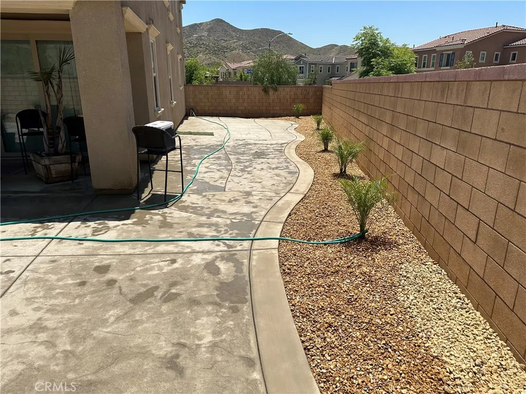 24438 Parker, Lake Elsinore, California 92532 home-pic-20