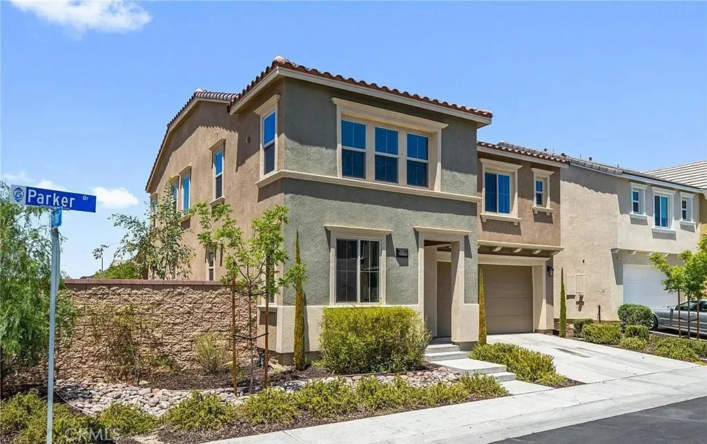 24438 Parker, Lake Elsinore, California 92532 home-pic-0