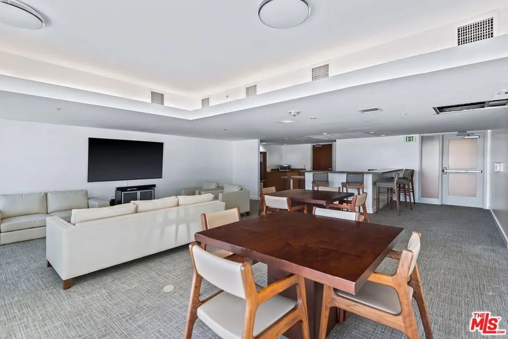 13700 Marina Pointe Drive 1620, Marina Del Rey, California 90292 home-pic-52